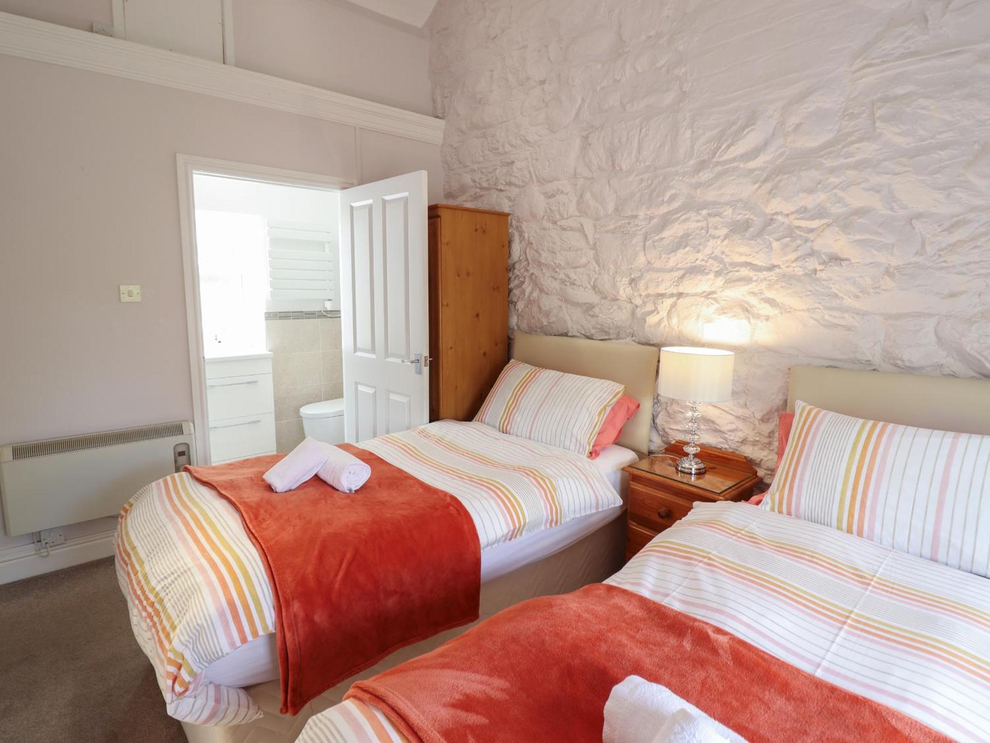 Ty Llaeth Cottage 타이윈 외부 사진